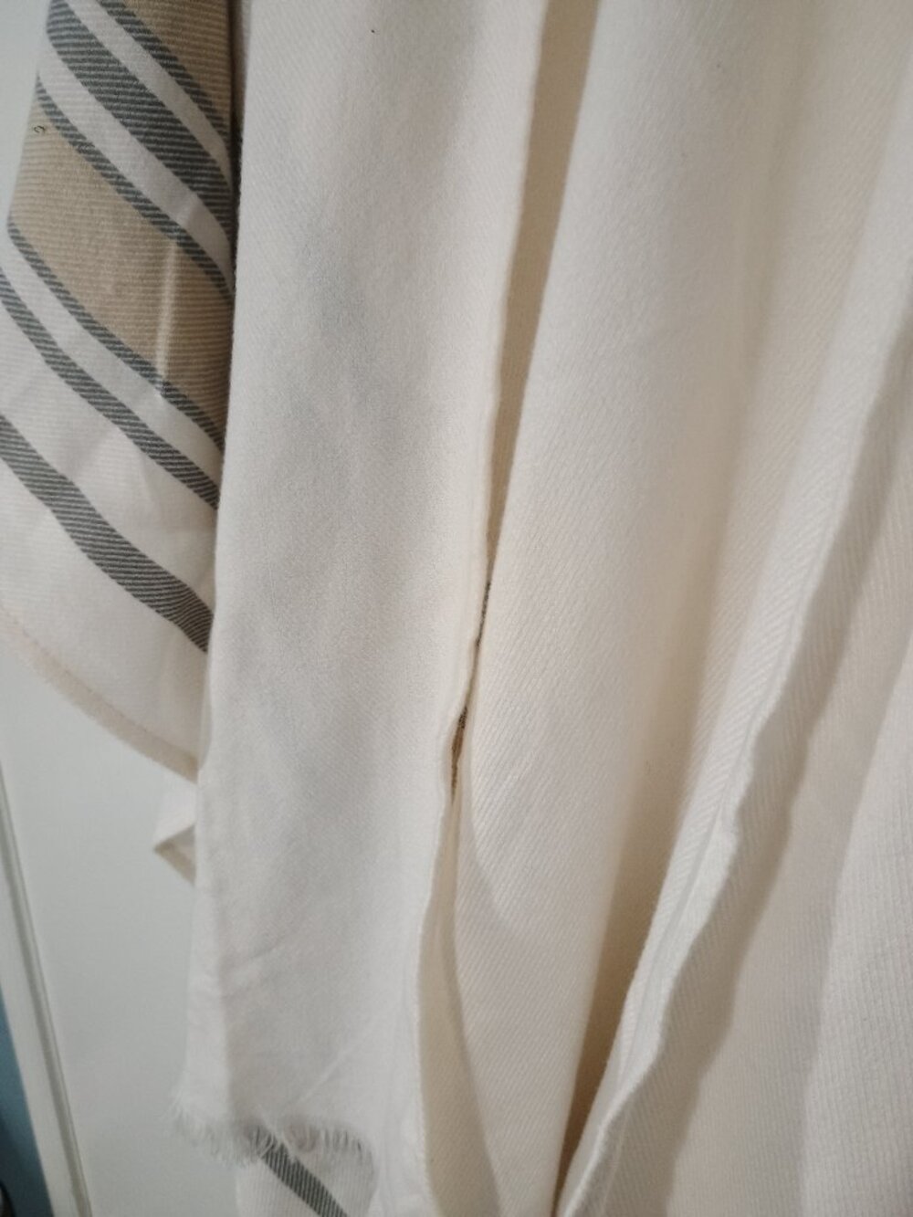 Cream Striped Open Front Ruana Poncho One Size Boho Shawl Wrap - Picture 4 of 5